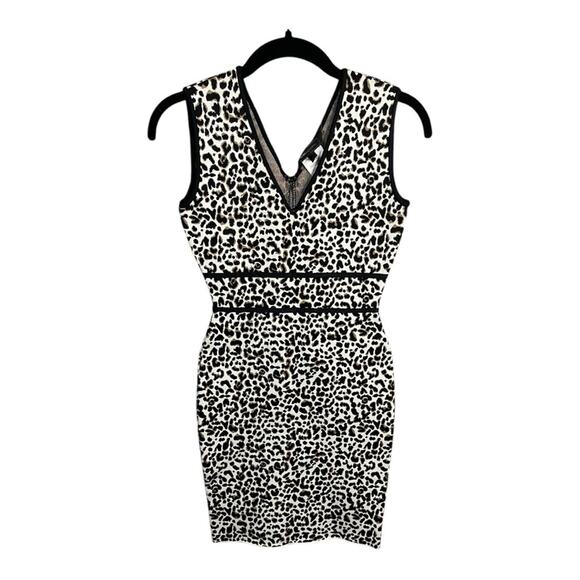 BCBG Maxazria Sleeveless V-Neck Leopard Print Mini Cocktail Dress‎ Size XS NWT - Picture 3 of 11